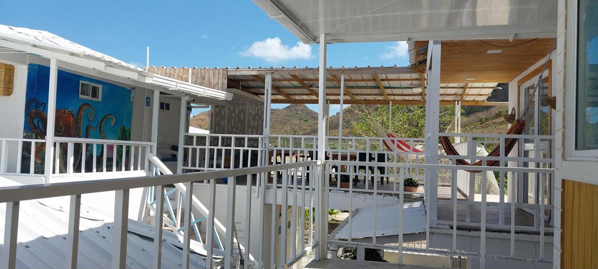 Posada Aleeny Providencia  エクステリア 写真